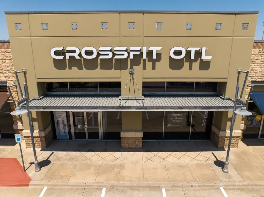 The CrossFit OTL storefront in North Richland Hills